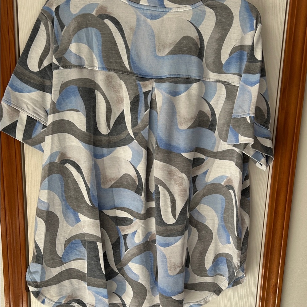 Jane and Delancey Abstract Patterned Shirt - Picture 4 of 4